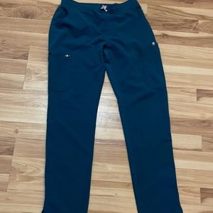 FIGS YOLAS, size small. Caribbean blue